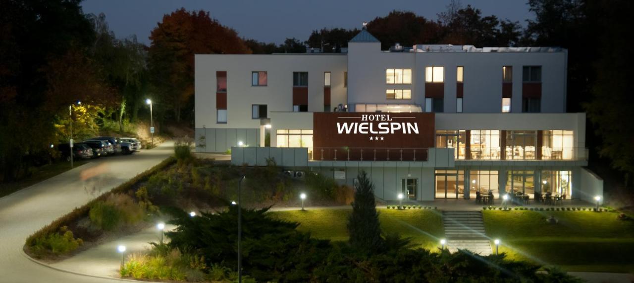 Wielspin Puszczykowo Exteriér fotografie
